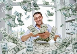 3 con giáp cẩn thận tiền đè chết người trong tháng 5