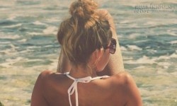Đừng đánh đồng sự cô đơn của một người phụ nữ với sự bất hạnh!