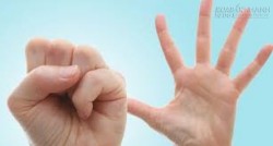 Coi tướng bàn tay nghèo khổ suốt đời