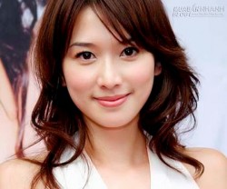 Những khuyết điểm nhân tướng trên cơ thể khiến phái nữ lận đận đường tình duyên