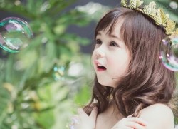 Tên hay, ý nghĩa cho bé trai, bé gái sinh mùa hè cha mẹ nên biết