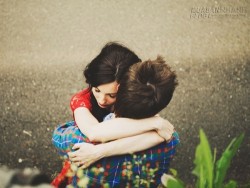 Đàn ông ngoại tình yêu vợ hay người tình hơn?