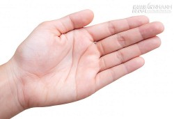 10 đầu ngón tay soi rõ vận mệnh sang hèn