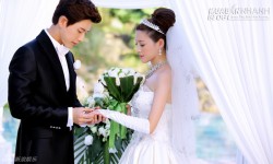 Tờ 500 ngàn đồng cũ trong phong bì mừng cưới của bố vợ khiến ai nấy phục lăn