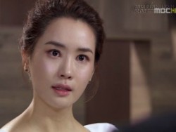 Bắt được chồng ngoại tình, vợ không đánh ghen mà chỉ nói một câu khiến chồng chết lặng