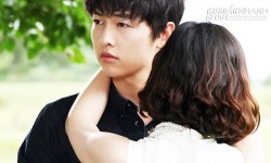 Đau khổ vì lời thú nhận của cô vợ xinh đẹp