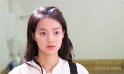 Bồ vác bụng bầu đến đòi nhường chồng, chị vợ liền giữ cô ta ở lại chăm sóc nhưng mới được 1 tuần lễ cô ả tự động xin lỗi và bỏ đi vội