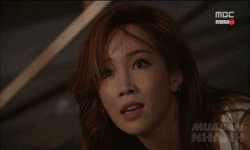 Con chết, chồng vẫn nhẫn tâm cạy tủ lấy tiền mua vàng và hành động không thể tin của người vợ 10 năm cam chịu