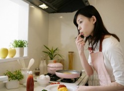 Mùng 1 Tết làm vỡ gương và câu nói của mẹ chồng khiến con dâu rơi nước mắt…