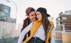 Cháu có phải con gái thành phố không, nếu không phải thì thôi không có cưới xin gì nhé và câu trả lời đầy hay ho từ cô gái nhà quê