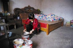 Tưởng con dâu đánh mẹ chồng nhưng hóa ra không phải – Câu chuyện về chữ Hiếu