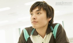 Cách hành xử đáng học hỏi của thanh niên nghèo khi bị ném tiền khinh thường
