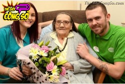 Chuyện lạ: Cụ bà 104 tuổi tóc vẫn 