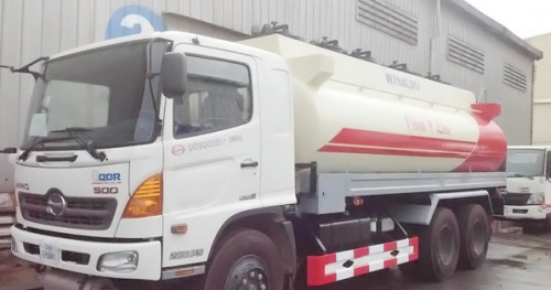 Đánh giá xe xitec chở xăng dầu 18m3 Hino