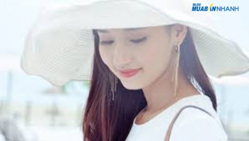 Người đội mũ rộng vành