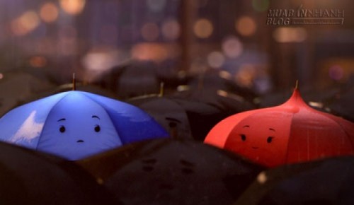 Dưới chiếc &ocirc; m&agrave;u xanh