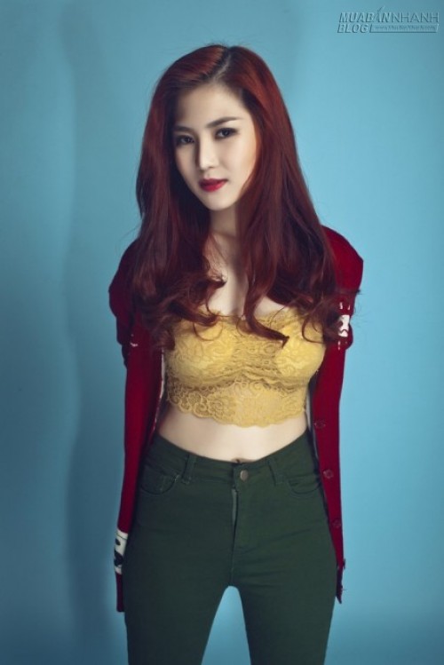 Hương Tràm  với vẻ đẹp sexy