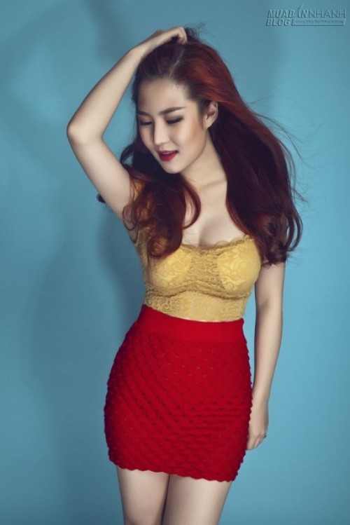 Hương Tràm  với vẻ đẹp sexy