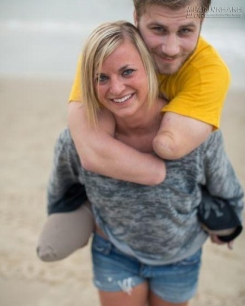 Chuyện t&igrave;nh cảm động được kể qua 22 bức ảnh 