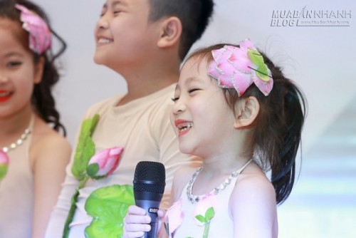 Khánh Thi cùng tình trẻ Phan Hiển tuyển sinh Bước nhảy hoàn vũ nhí