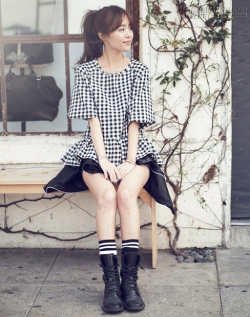 Style tươi trẻ của người đẹp gốc H&agrave;n U30