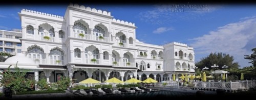 Kh&ocirc;ng gian sang trọng của TajmaSago&nbsp;nh&igrave;n từ b&ecirc;n ngo&agrave;i, gi&aacute; ph&ograve;ng ở đ&acirc;y&nbsp;khoảng&nbsp;2.200.000 đồng/ph&ograve;ng trở l&ecirc;n