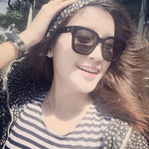 Huyền My tung tăng ở Thái Lan cùng gia đình