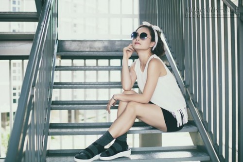 Lan Phương c&aacute; t&iacute;nh với khăn turban