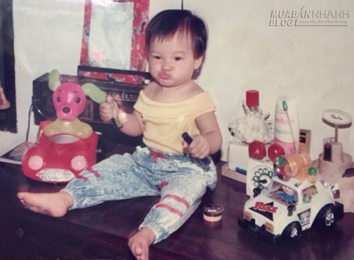 Ho&agrave;ng Oanh khoe ảnh ngộ nghĩnh thời thơ ấu