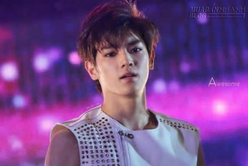 Lộ diện 7 mỹ nam Kpop kh&ocirc;ng bao giờ bị netizen H&agrave;n ch&ecirc; xấu