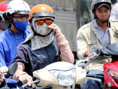 Lưu ý khi chạy xe máy trời nắng nóng