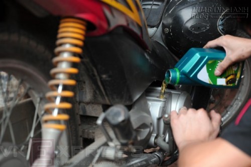 Lưu ý khi chạy xe máy trời nắng nóng