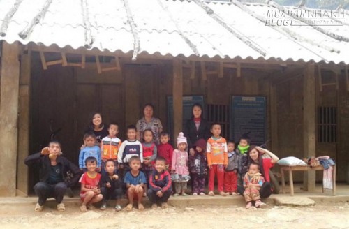 Nữ sinh viên làm từ ôsin lấy tiền đi từ thiện
