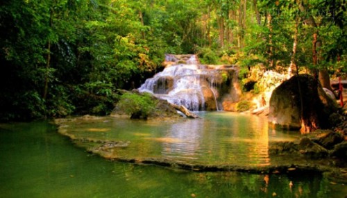 12 bể bơi tự nhiên tuyệt đẹp trên thế giới