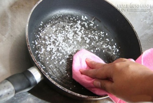 10 cách làm sạch các đồ dùng nhà bếp chỉ trong nháy mắt