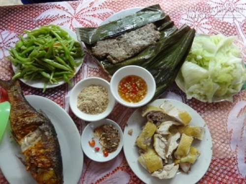 Một ngày thong thả thưởng ngoạn ở Thung Nai