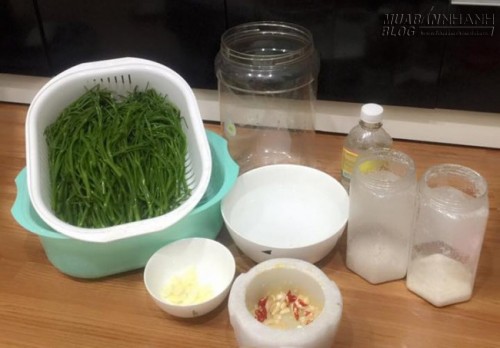 Cách làm rau muống muối lạ miệng