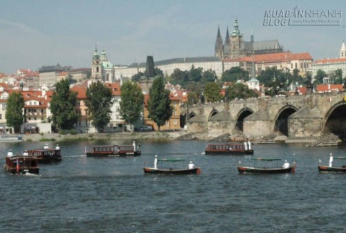 Theo dòng Vltava khám phá Prague xinh đẹp