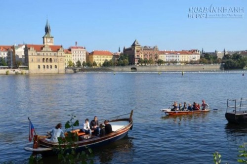 Theo dòng Vltava khám phá Prague xinh đẹp