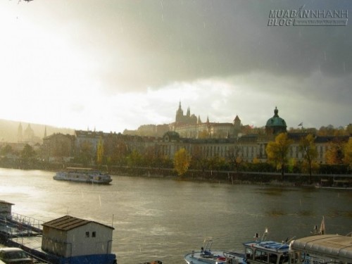 Theo dòng Vltava khám phá Prague xinh đẹp