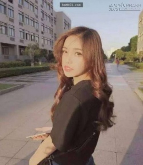 Cô gái trẻ xinh đẹp như hoa biến thành dị dạng sau một lần thổi nến sinh nhật