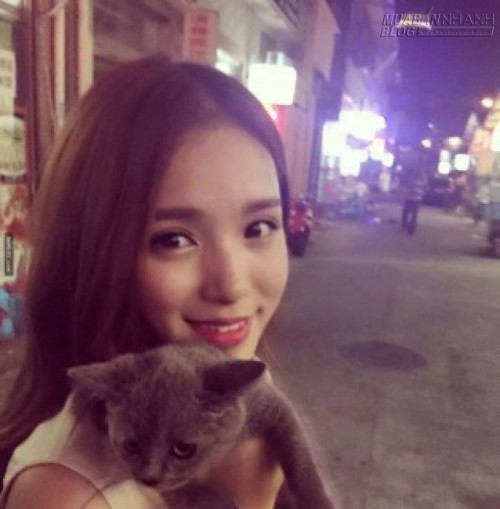 Cô gái trẻ xinh đẹp như hoa biến thành dị dạng sau một lần thổi nến sinh nhật
