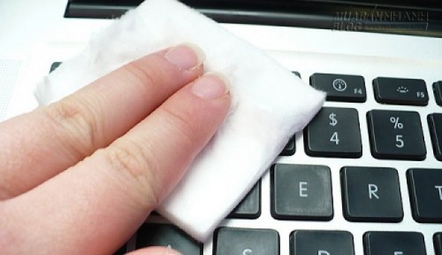 6 mẹo vặt cực hay chỉ với một chai nước tẩy sơn móng tay