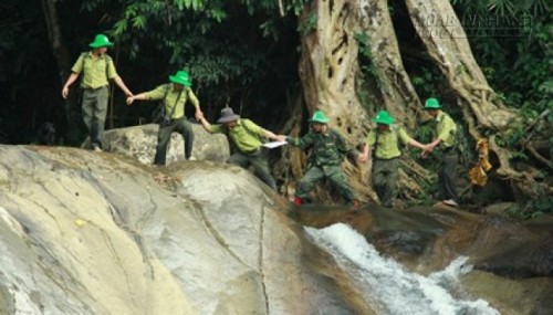 Khám phá bí ẩn núi Tà Đùng