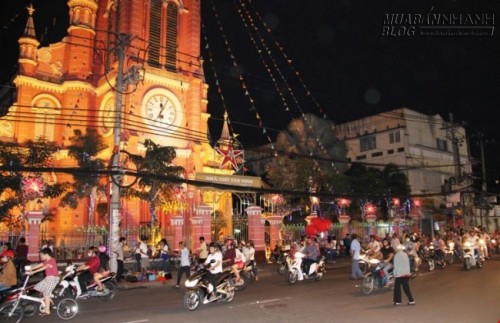 7 điểm check-in lý tưởng ở Sài Gòn cho mùa Giáng sinh 2015
