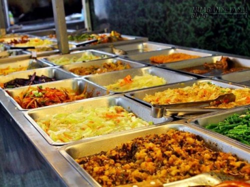 Cuộc sống là tiếng vọng: Câu chuyện của vợ chồng ông chủ hàng cơm