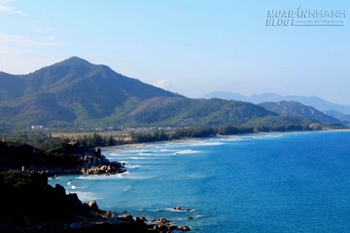 Phong cảnh ngoạn mục trên cung đường ven biển Ninh Thuận