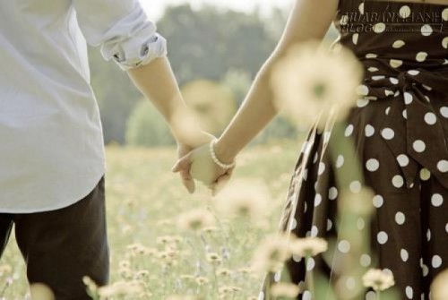 Luận giải mối quan hệ giữa tình yêu và giờ sinh theo tử vi