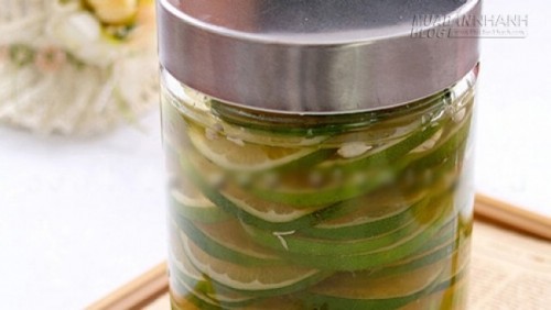 Công thức tự chế 3 loại nước súc miệng giúp bé yêu hết ho, đau họng cực hiệu nghiệm