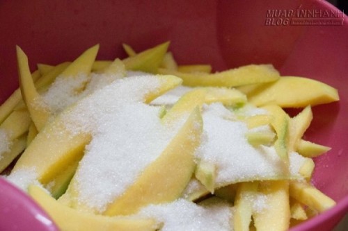 Mẹo làm xoài ngâm mắm ớt chua cay ngon tuyệt